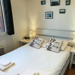 https://les-iles-parking-balcon-netflix-ps4.hotels-rhonealpes.com